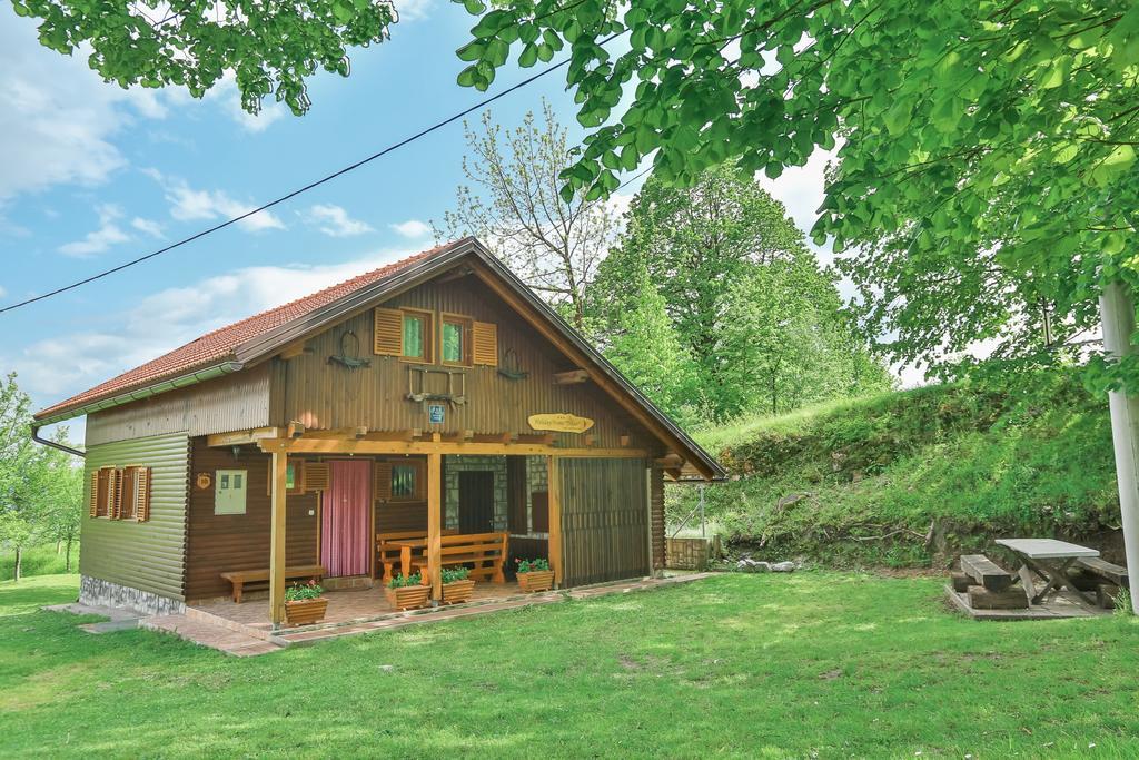 Holiday Home Trzan Josipdol Bagian luar foto