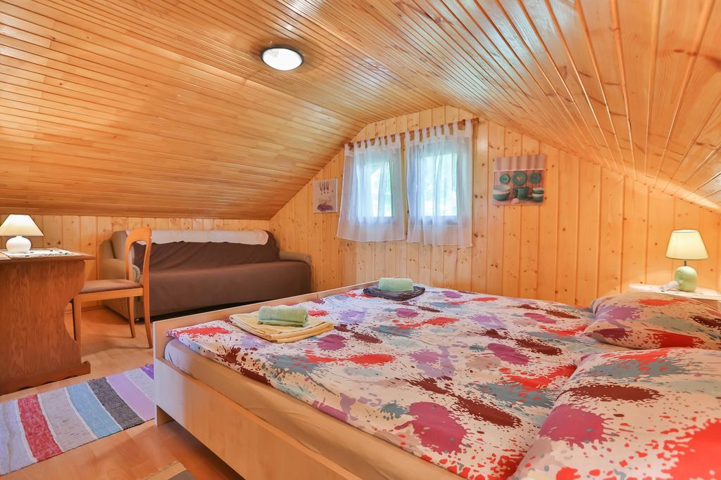 Holiday Home Trzan Josipdol Bagian luar foto