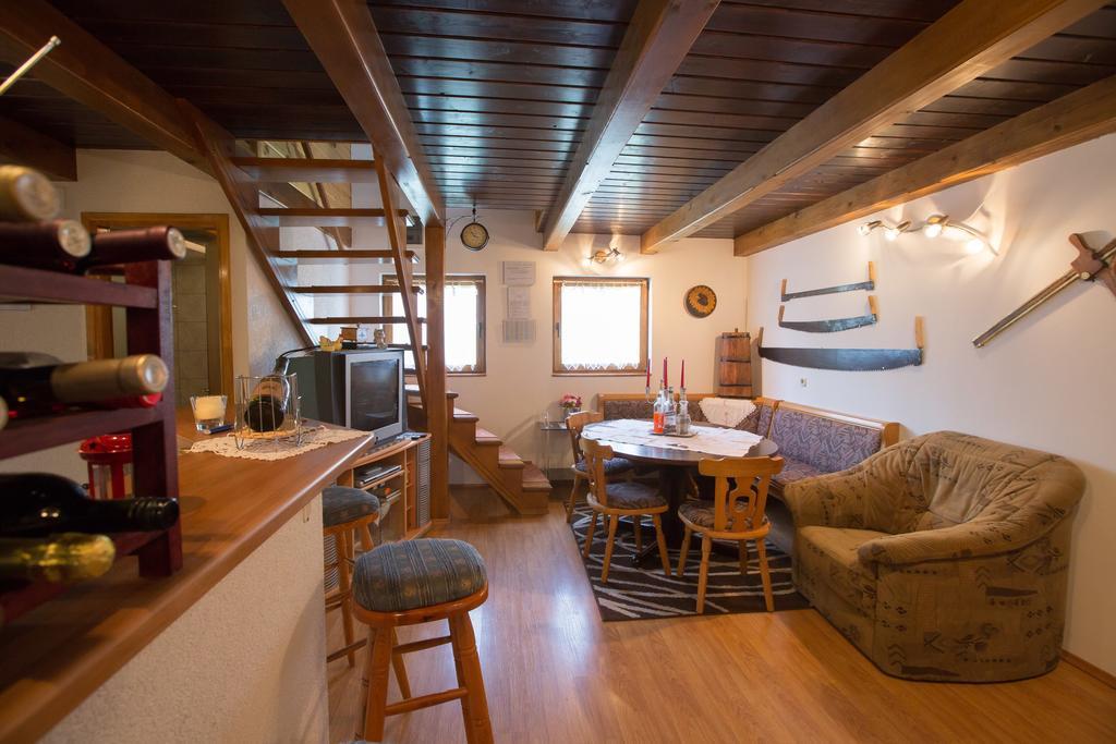 Holiday Home Trzan Josipdol Bagian luar foto